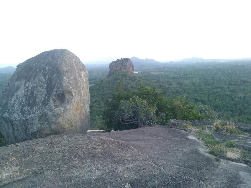 Sandra Guesthouse Dambulla Exterior foto