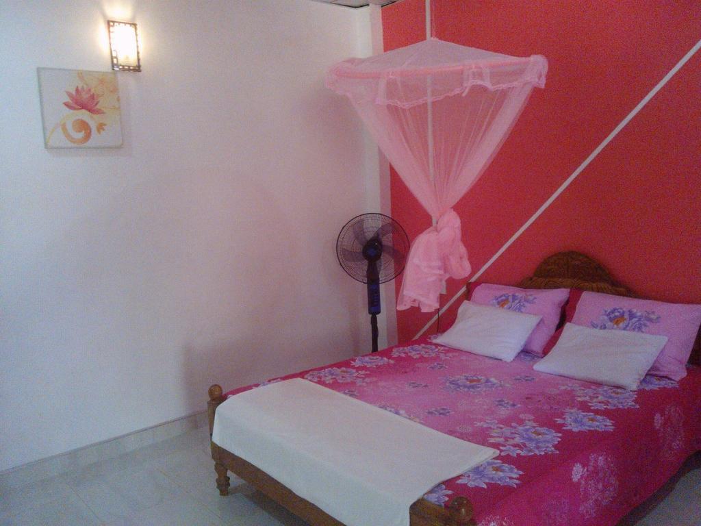 Sandra Guesthouse Dambulla Quarto foto
